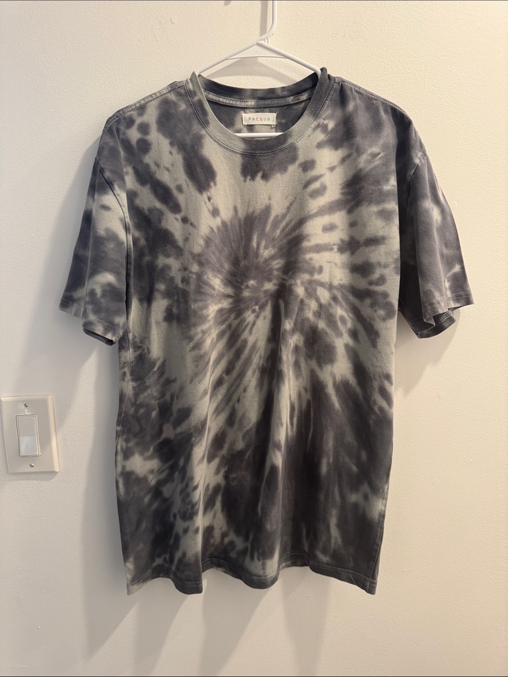 PacSun Black & Gray Spiral Tie-Dye Crewneck Tee